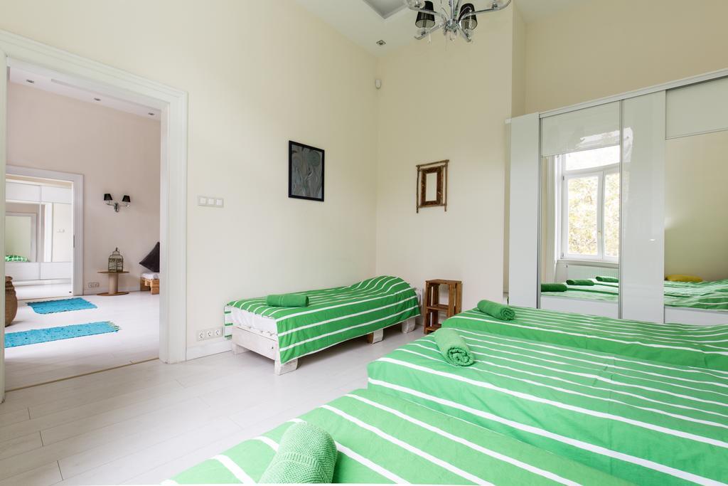 Jozsef63 Apartment Будапеща Екстериор снимка