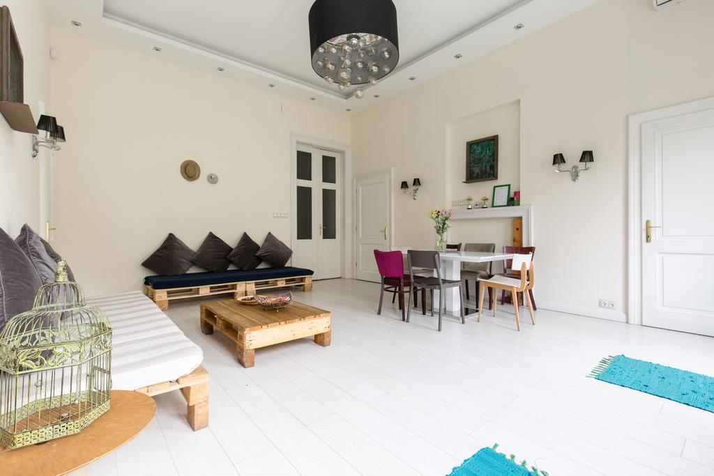 Jozsef63 Apartment Будапеща Екстериор снимка