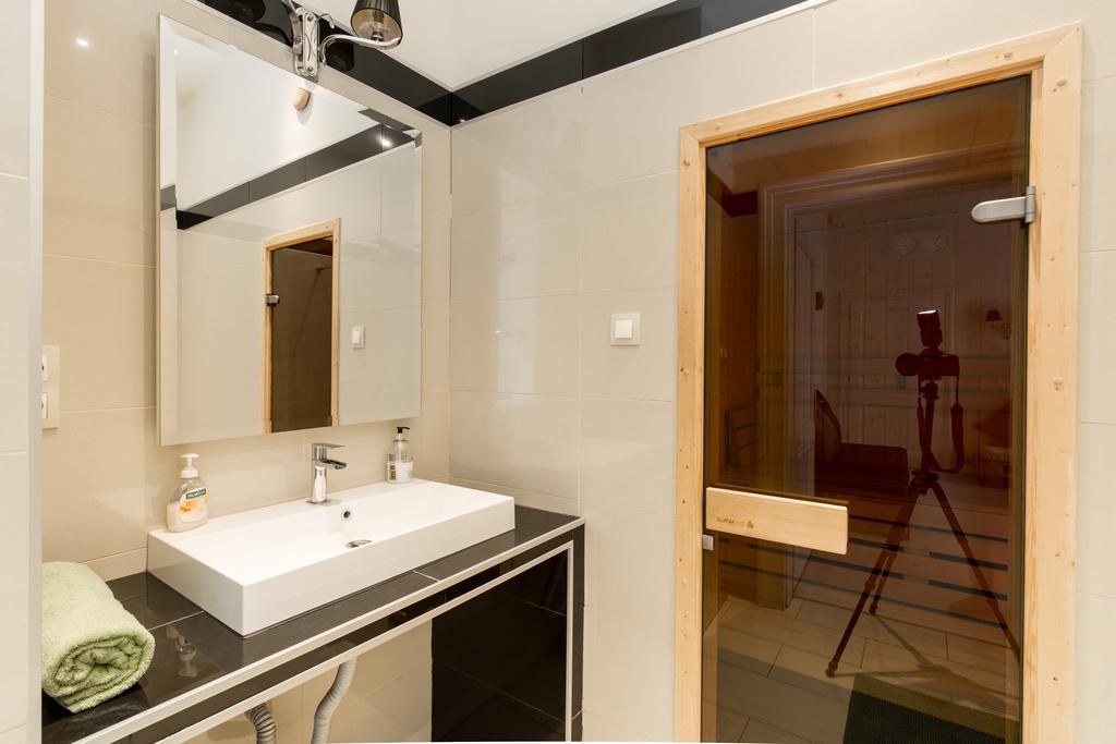Jozsef63 Apartment Будапеща Екстериор снимка