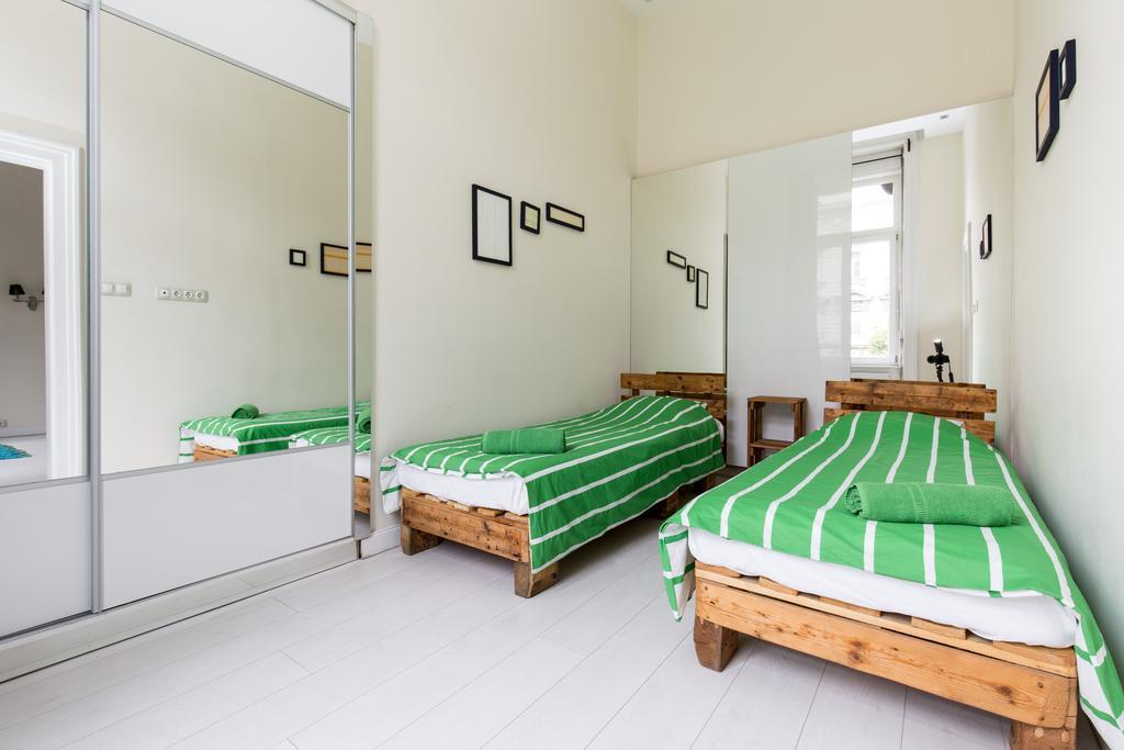 Jozsef63 Apartment Будапеща Екстериор снимка