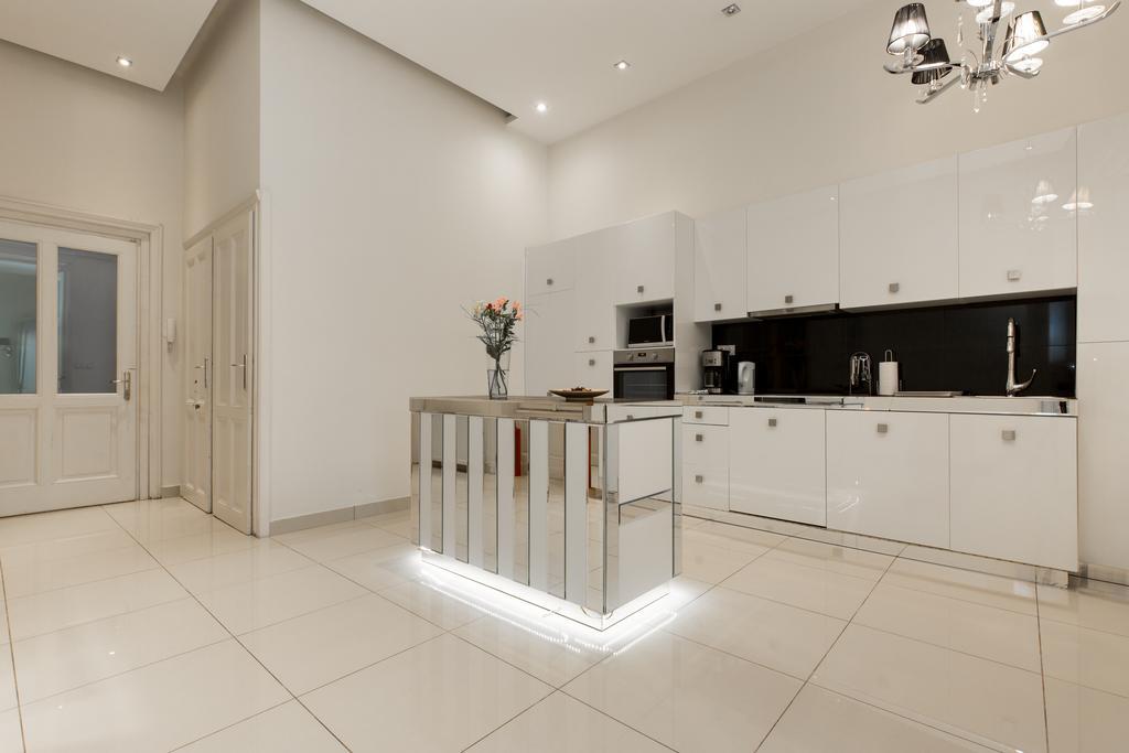 Jozsef63 Apartment Будапеща Екстериор снимка
