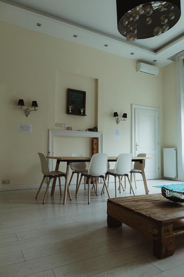 Jozsef63 Apartment Будапеща Екстериор снимка