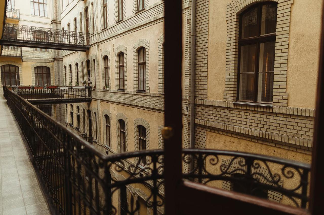 Jozsef63 Apartment Будапеща Екстериор снимка